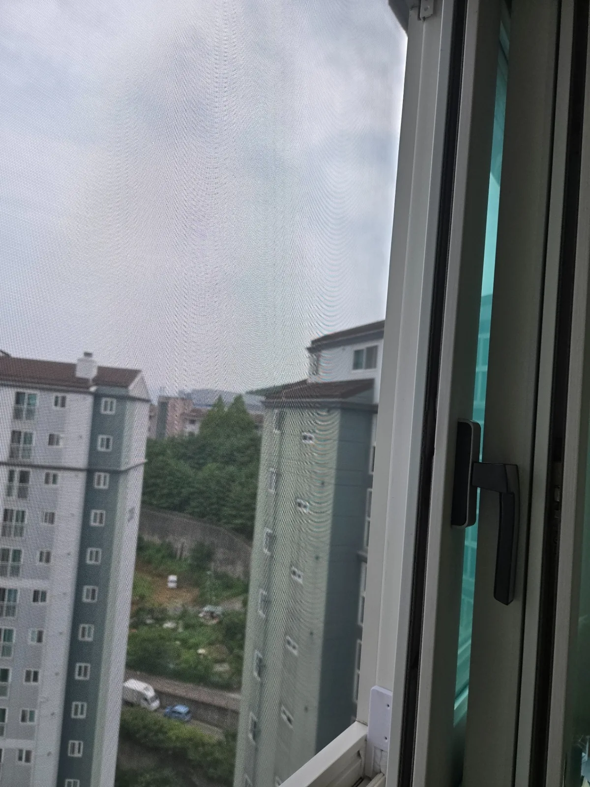 김해 구산동 이진캐스빌2단지 블랙스텐망 교체 후 창 전체