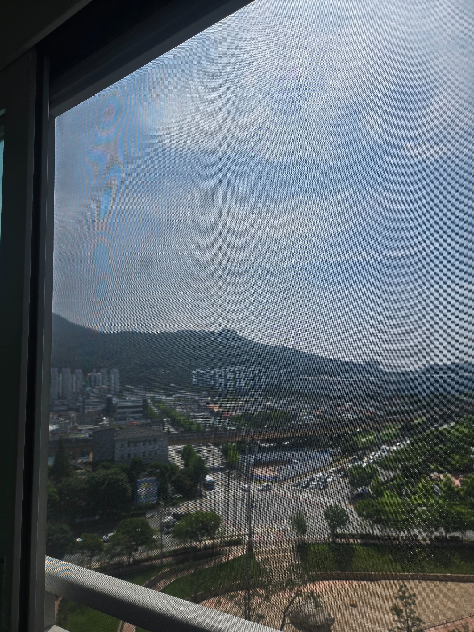 김해 구산동 이진캐스빌1단지 블랙스텐망 교체 완료 모습